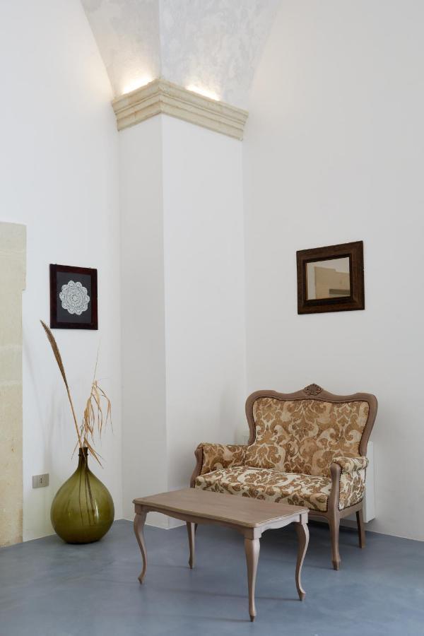 Petra - Country House Monteroni di Lecce Bagian luar foto