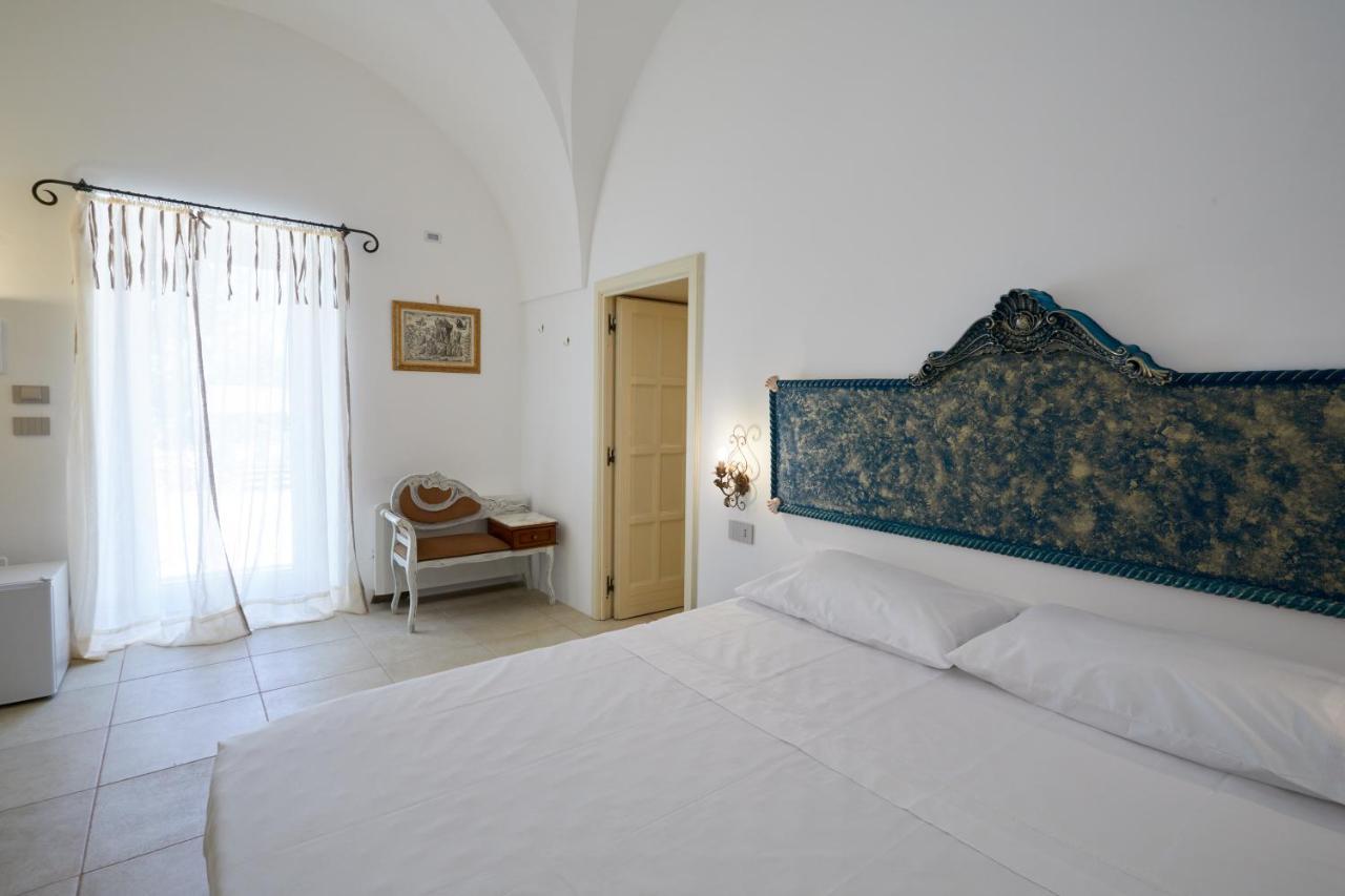 Petra - Country House Monteroni di Lecce Bagian luar foto