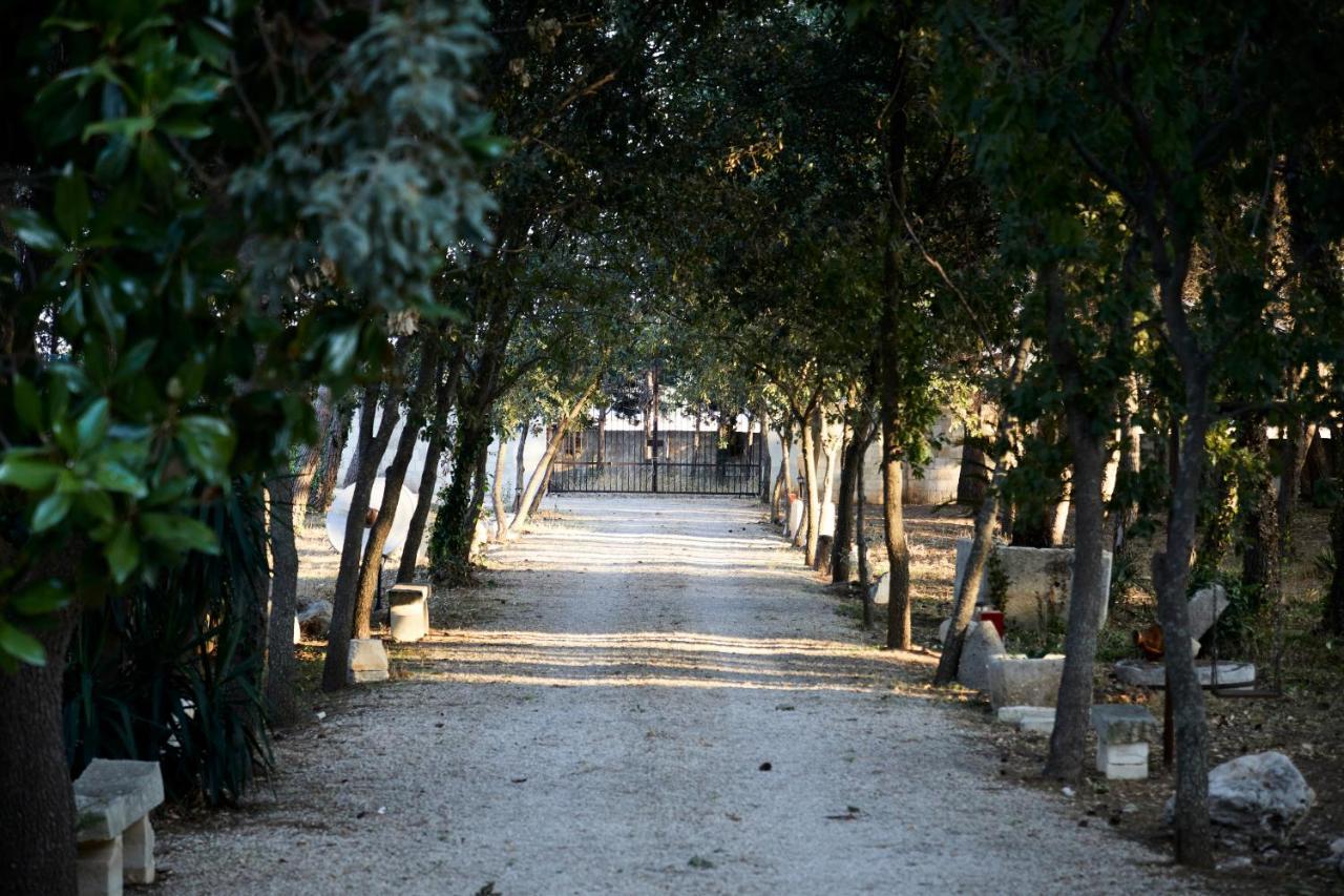 Petra - Country House Monteroni di Lecce Bagian luar foto